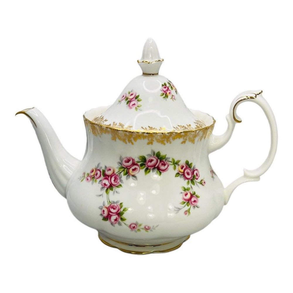 ROYAL ALBERT Dimity Rose Bone China England Teapot and Lid